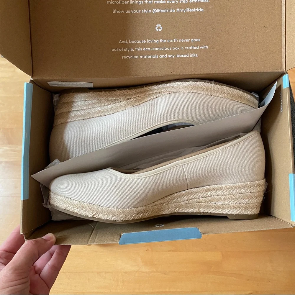 LIFESTRIDE Canvas Wedge Pumps